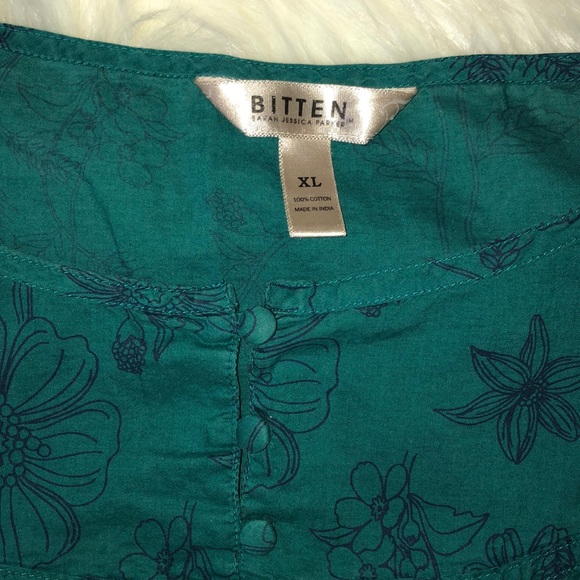 Blouse - Picture 3 of 3